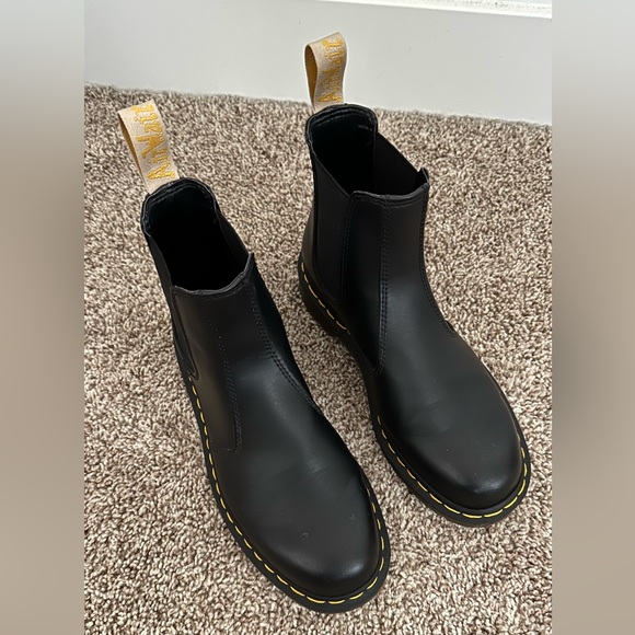 Doc Martens Vegan 2976 Chelsea Boots, Black - Picture 2 of 14